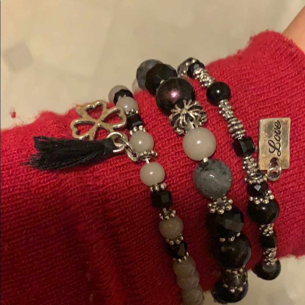 Bracelet with beads, love plaque, faux pearls
